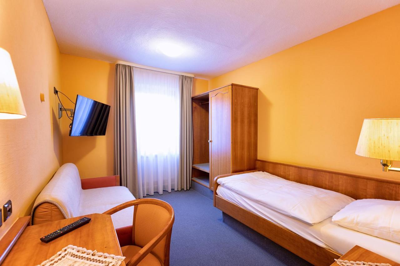 Hotel Hotel-restaurant Weinhaus Grebel 3*